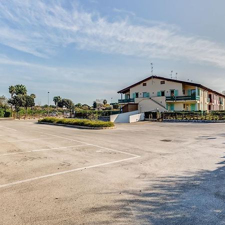 Terra Felice Aparthotel San Felice Circeo Buitenkant foto