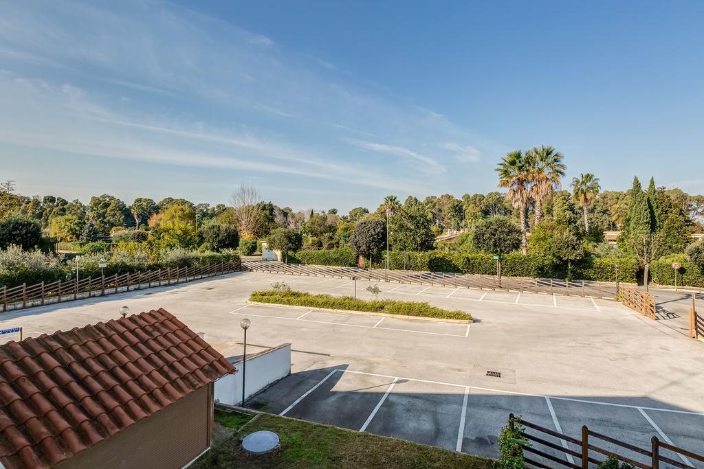 Terra Felice Aparthotel San Felice Circeo Buitenkant foto