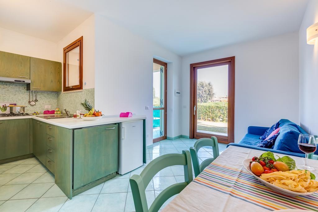 Terra Felice Aparthotel San Felice Circeo Kamer foto